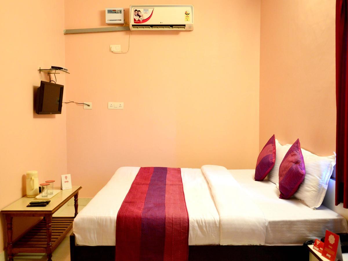 Oyo 6179 Hotel Aarjee Crescent Jaipur Bagian luar foto