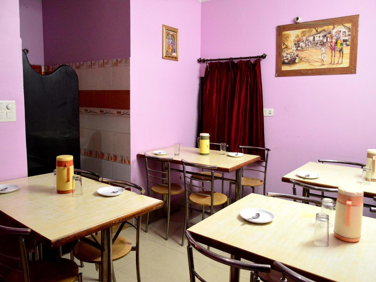 Oyo 6179 Hotel Aarjee Crescent Jaipur Bagian luar foto
