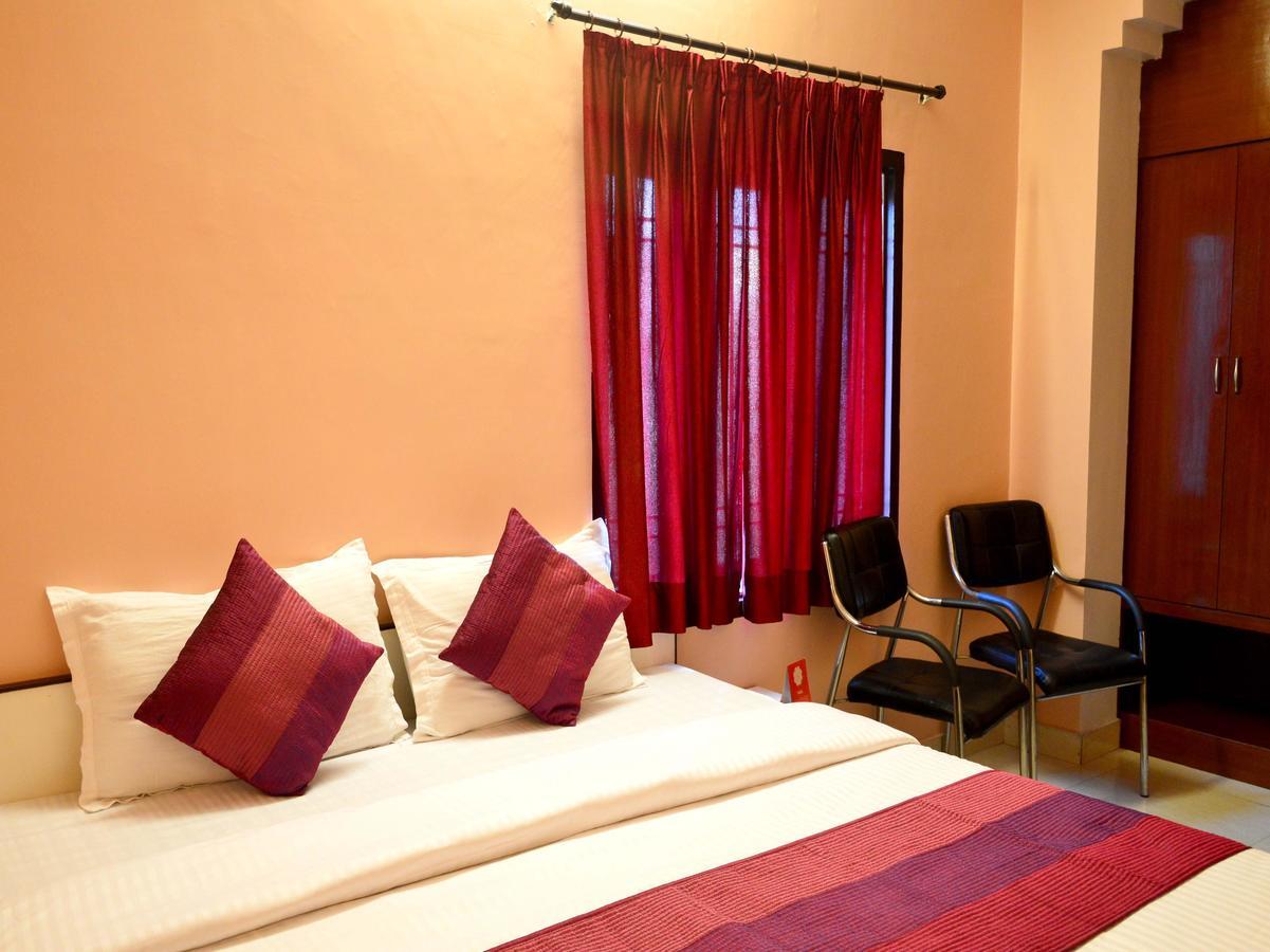 Oyo 6179 Hotel Aarjee Crescent Jaipur Bagian luar foto