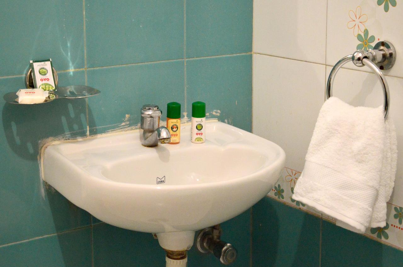 Oyo 6179 Hotel Aarjee Crescent Jaipur Bagian luar foto